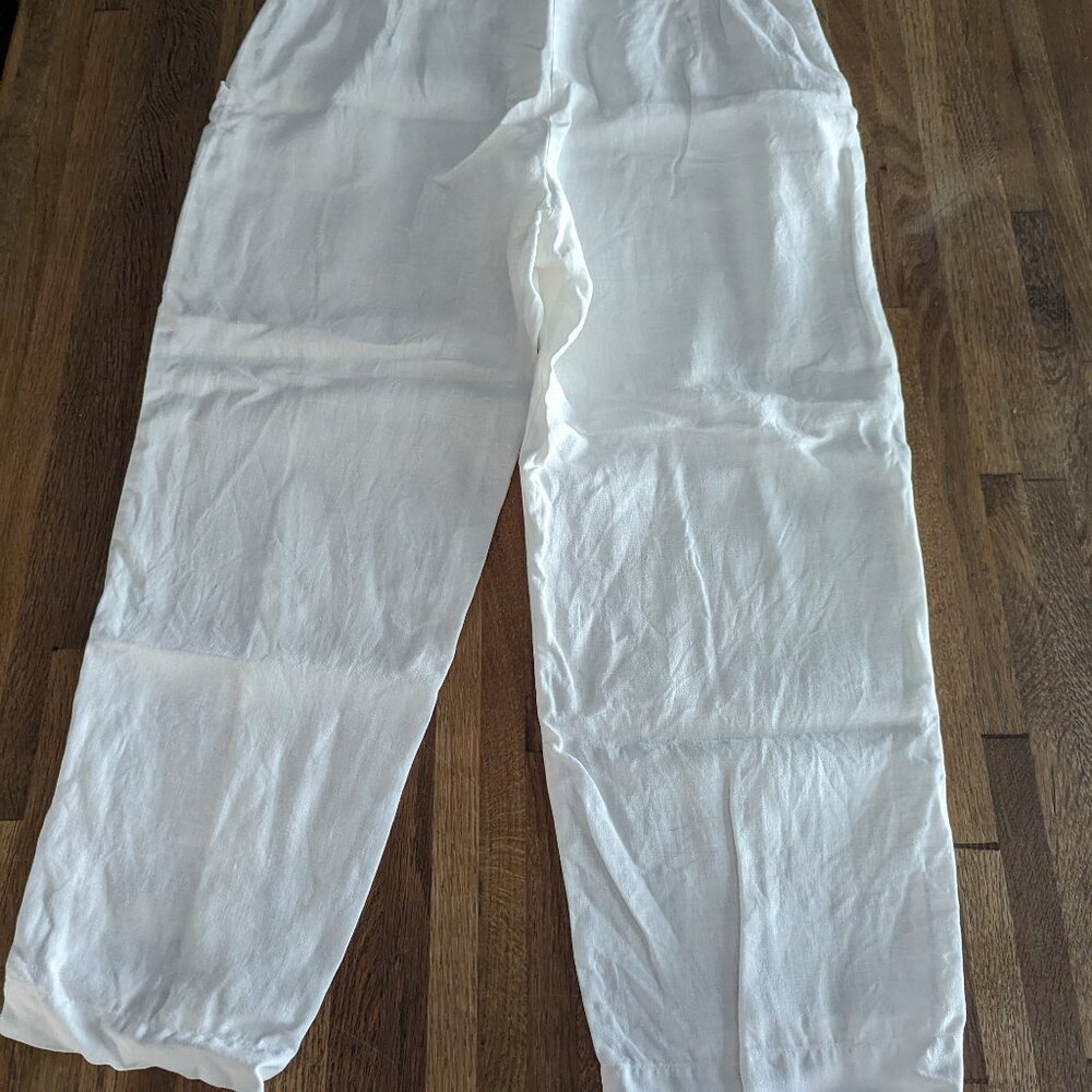 White Linen Patrick Christopher Women's Size 10 Zip and Button Pants